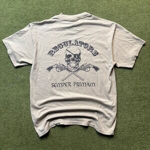 Y2K Grunge Regulators Semper Primam Skull Guns Graphic T Shirt Tan Adult Medium